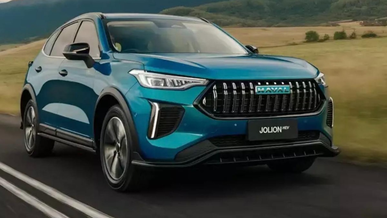 Обновленный полноприводный кроссовер Haval Jolion прошел тест-драйв на дорогах