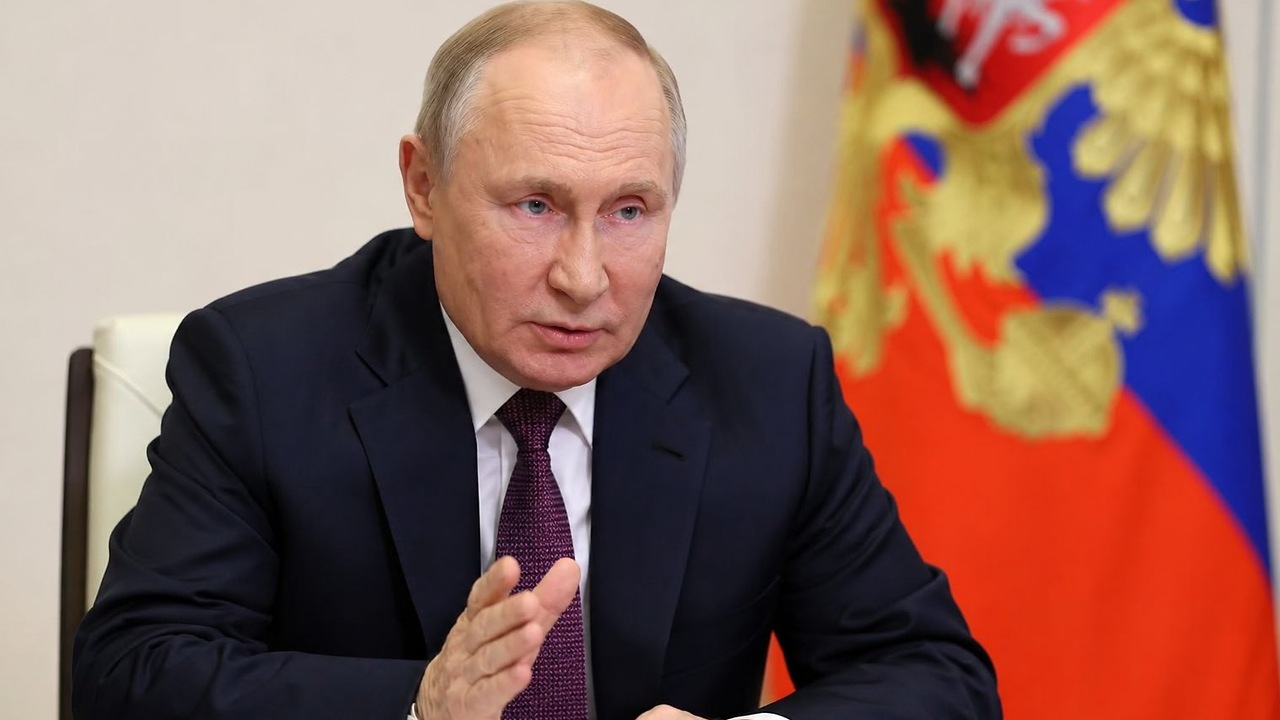 Владимир Путин объяснил неизбежность ошибок при работе в органах власти
