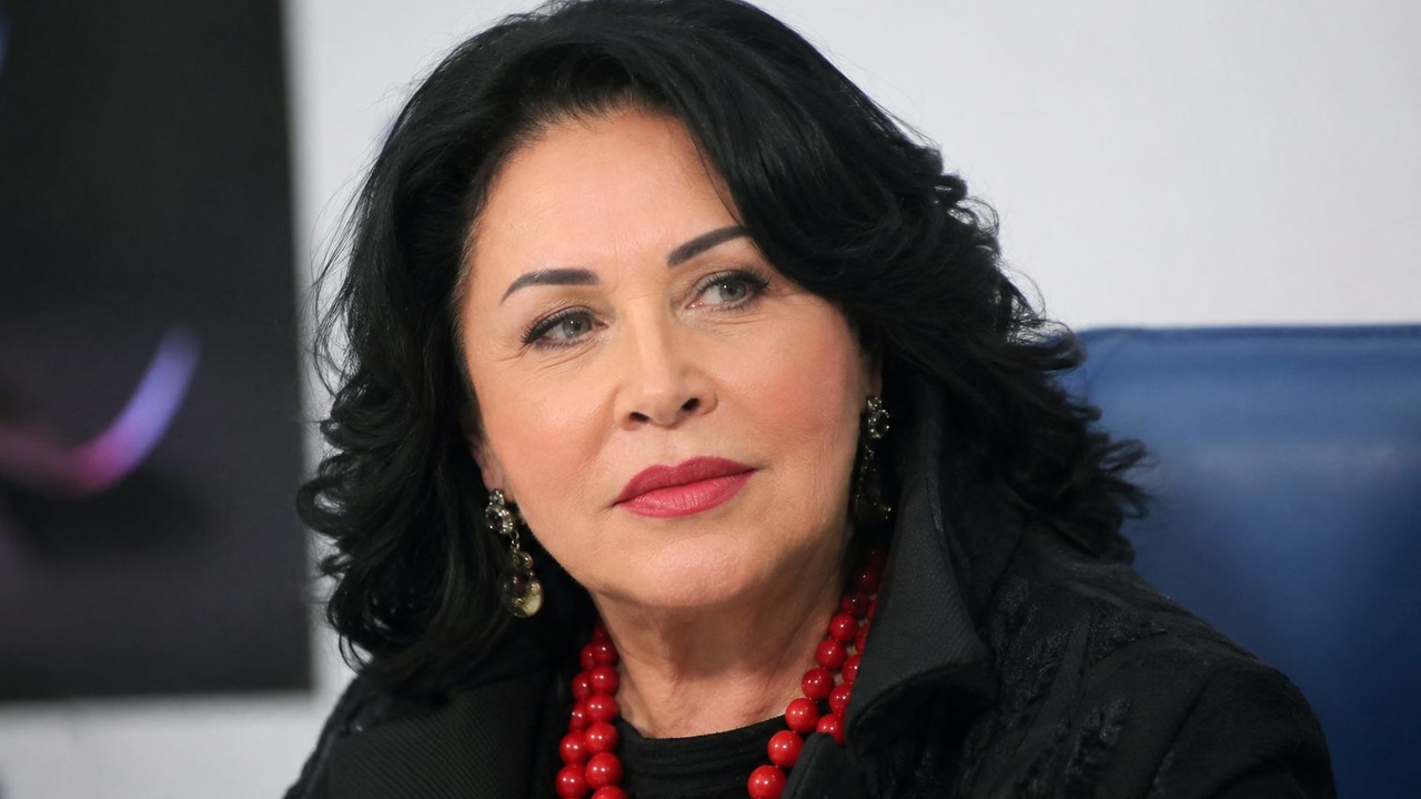 Певица Надежда Бабкина рассказала журналистам об отношении к забвению