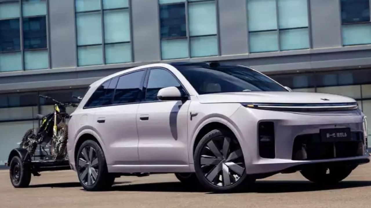 В Китае кроссовер Li Auto L6 прошел обновление и получил новую батарею